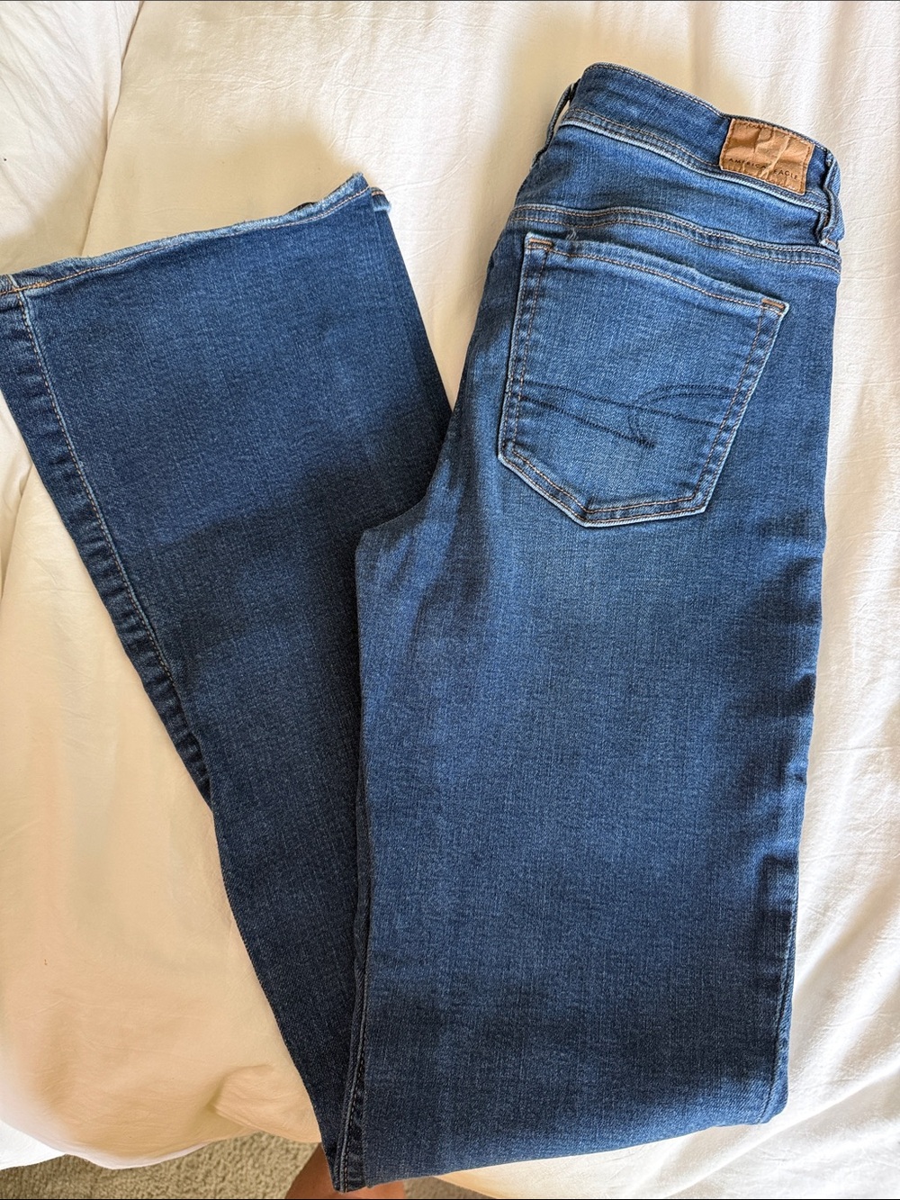 American Eagle Classic Women's Dark Blue Kick boot Jeans in 6 long